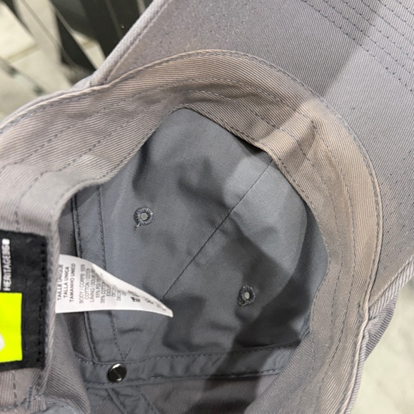 Nike Light Gray Cap with White Logo - Picture 7 of 7